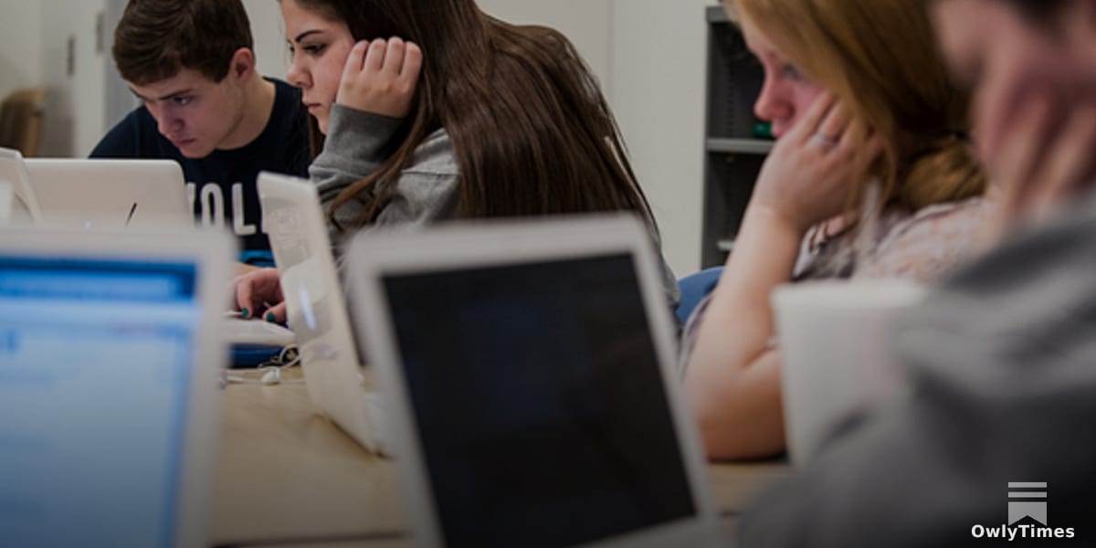 School Laptops: Analysis of EdTech's Unfulfilled Impact