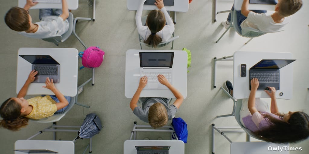 Kids & Tech: Analysis of Cognitive Development Risks