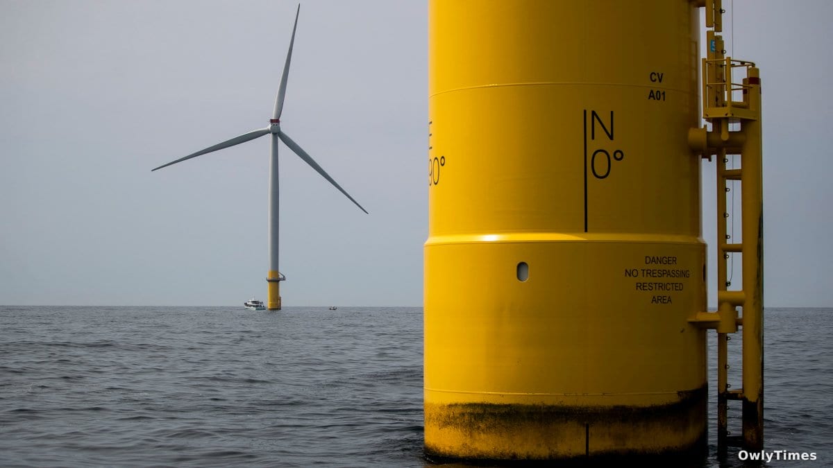 Trump Offshore Wind Cancellations Put GOP House Seats at Risk