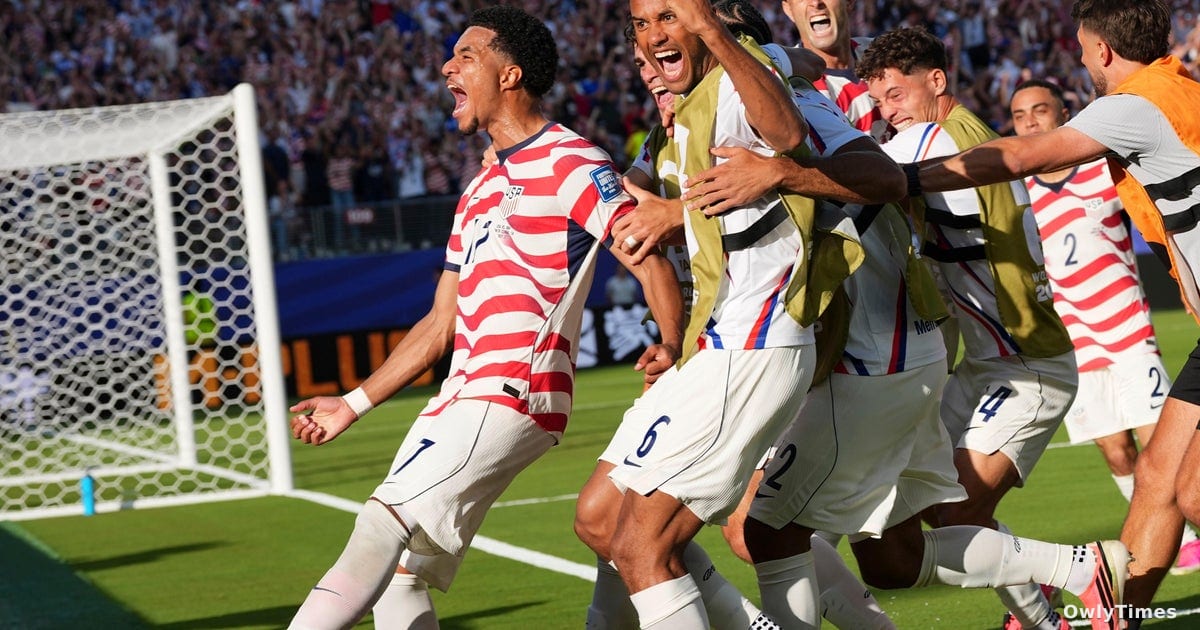 Folarin Balogun Red Carded in USMNT World Cup Match