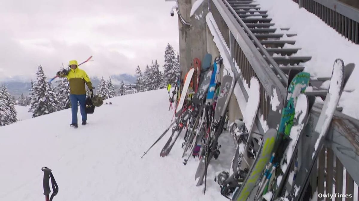 Mount Hood Snowfall: $20M Impact & Oregon Economy's Relief
