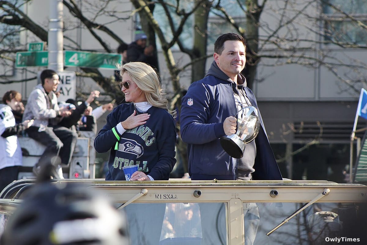 Seahawks' Outten Hire: A Run Game Shift Under Macdonald
