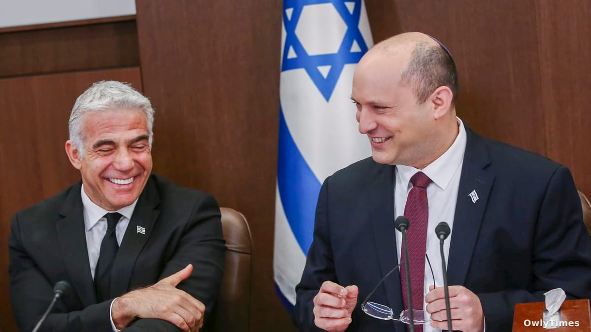 Bennett and Lapid Forge 61-Seat Pact to Oust Netanyahu