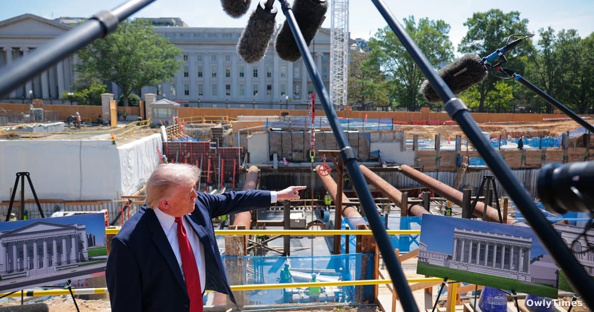Trump seeks $1 billion in public funds for new White House ballroom