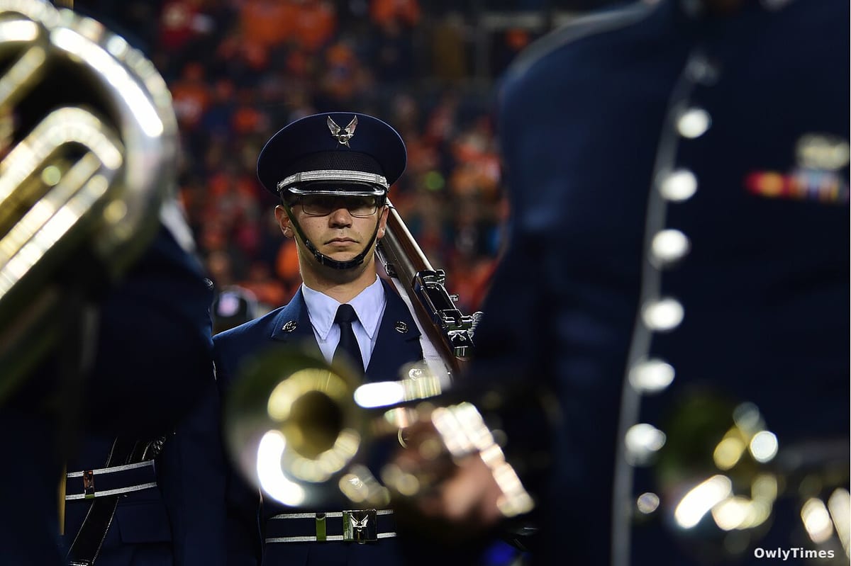 Broncos' 2026 Draft: O-Line Shift Signals a Rebuild?
