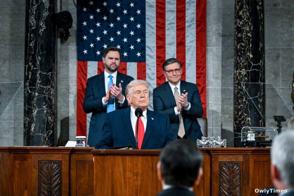 Trump's SOTU: A Unity Performance & Political Shield