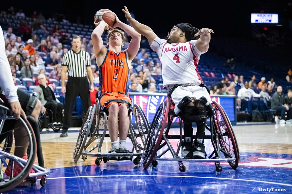 Wheelchair Basketball: McKale Center's Unexpected Roar—Analysis