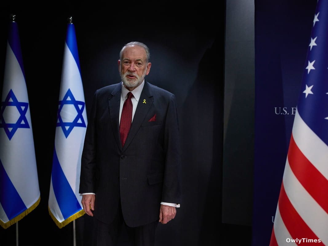 Carlson-Huckabee Interview: A Shift in US-Israel Ties?