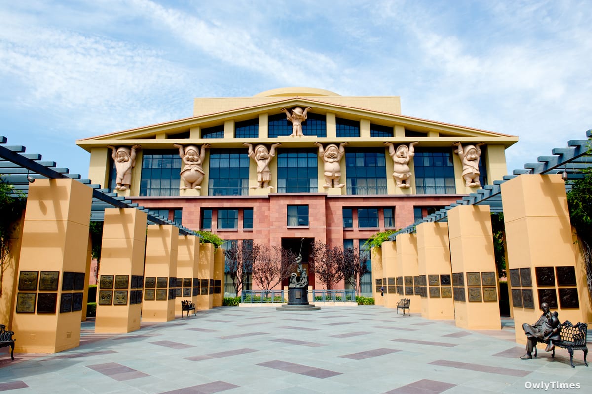 Disney’s $220B Reorg: What the Shift Signals for Media