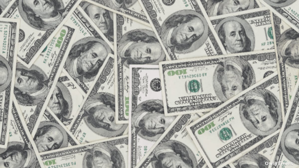 Moore's $6M Nonprofit Deal: A Risky Gamble & Transparency Issues