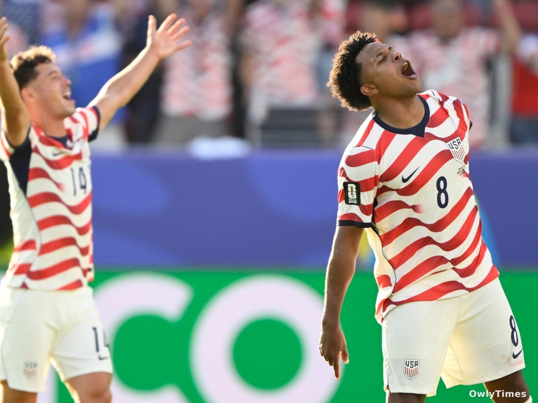 US beats Bosnia 2-0, advances to World Cup round of 16