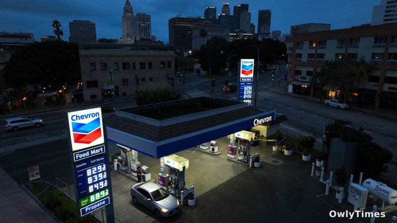 Bessent Cites Market Backwardation to Defend $4 Gas to Senate Panel