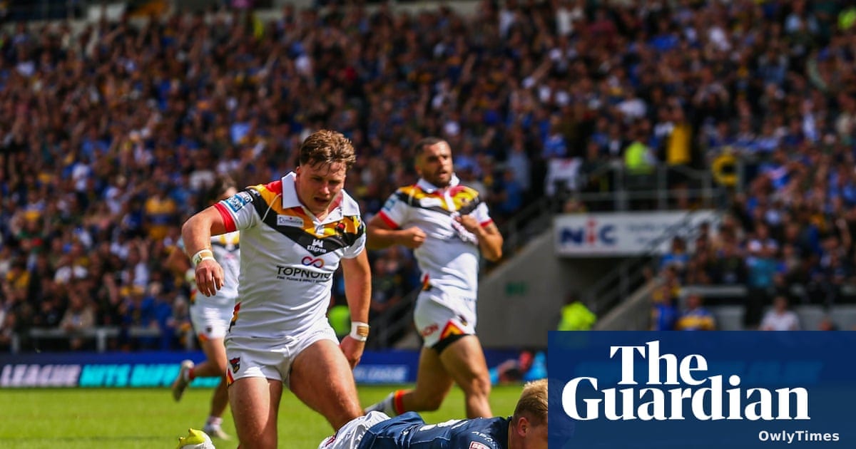 Leeds Rhinos Beat Bradford Bulls 42-12 as Maika Sivo Suffers Injury