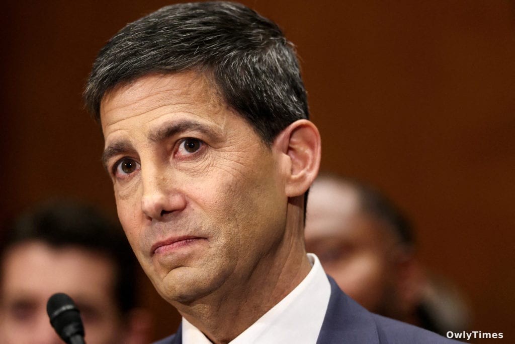 Senate Backs Warsh for Federal Reserve Chair in Party-Line Vote