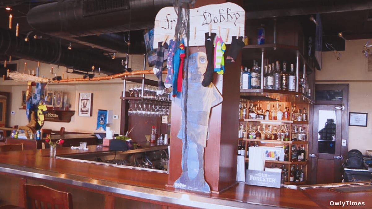 Pensacon's $3.2M Impact: Pensacola Bets on Experiential Retail
