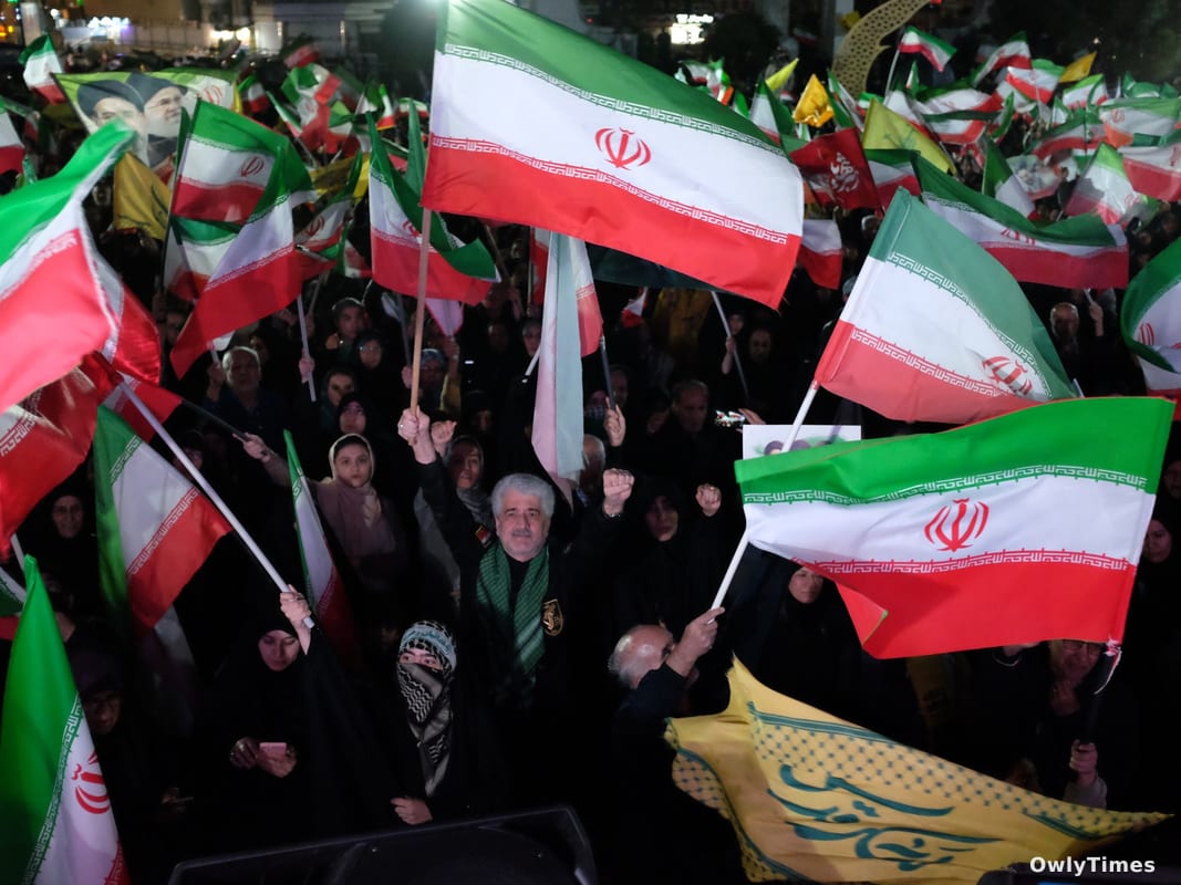 Trump Extends Iran Ceasefire to Exploit Tehran Power Splits