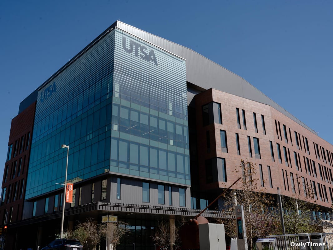 Tech Job Market Cooling Forces Texas Colleges to Rethink CS Degrees