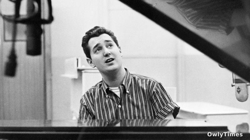 Neil Sedaka's Legacy: A Pop Era Ends—and Its Stakes