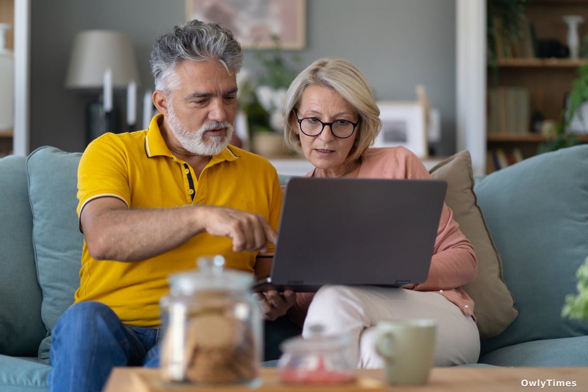 Buffett's Bets: Visa & Moody's Dip – A Buying Signal?