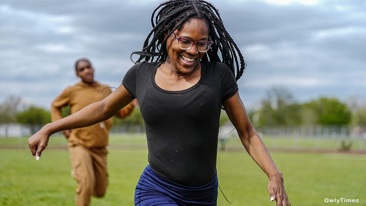 Delila Gooden runs solo tryout in rain for Detroit Osborn cross countr