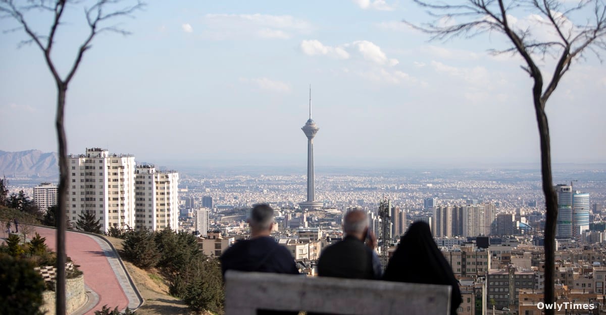 Iran's Opposition: Trump's Signal & a Coalition Shift