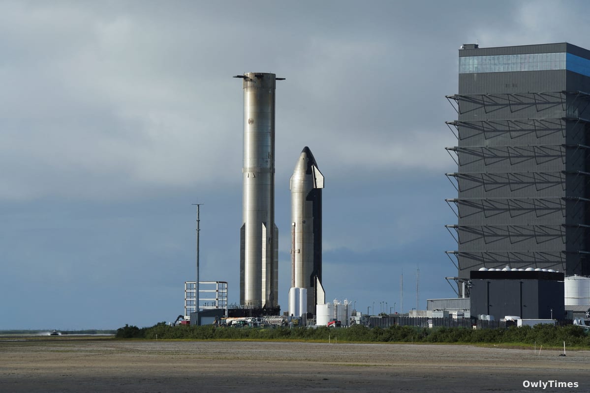 SpaceX Shares Fall to $131 After Starship Test Abort in Texas