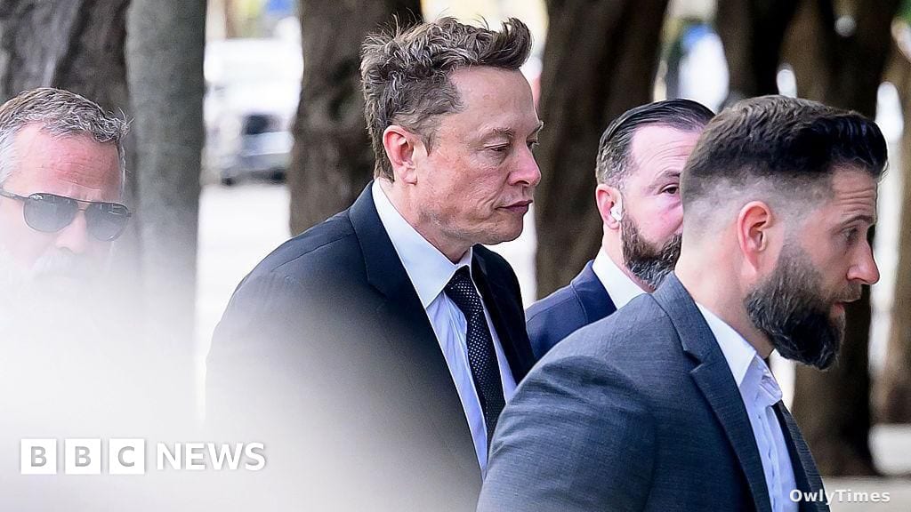 Musk's Tweets: $8.3B Wipeout Signals CEO Risk