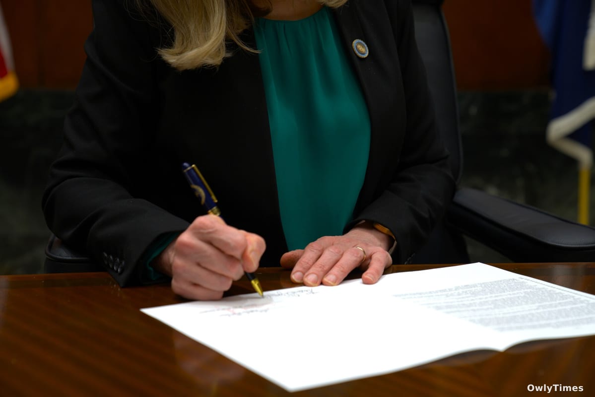 Spanberger's Gamble: $500M Signals VA Economic Shift South