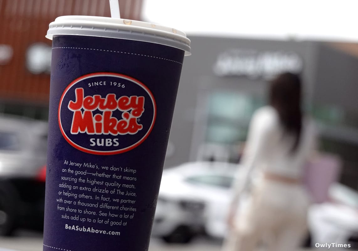 Sandwich chain cites AI 22 times in IPO filing to lure investors