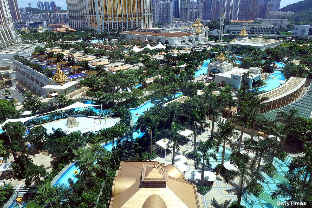 Galaxy's Shift: Luxury Resorts Signal Macau's Future