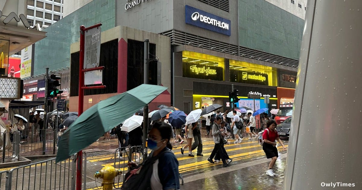 Typhoon Noul forces 750,000 to evacuate as flights grounded