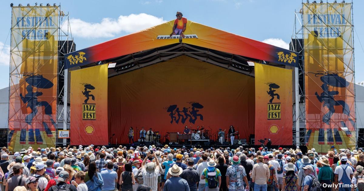 Sun Returns to Jazz Fest as Crowds Pack Fair Grounds After Storms