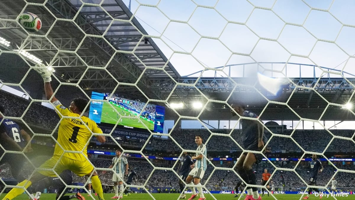 Cape Verde holds Argentina to 3-2 in World Cup Round of 32 thriller